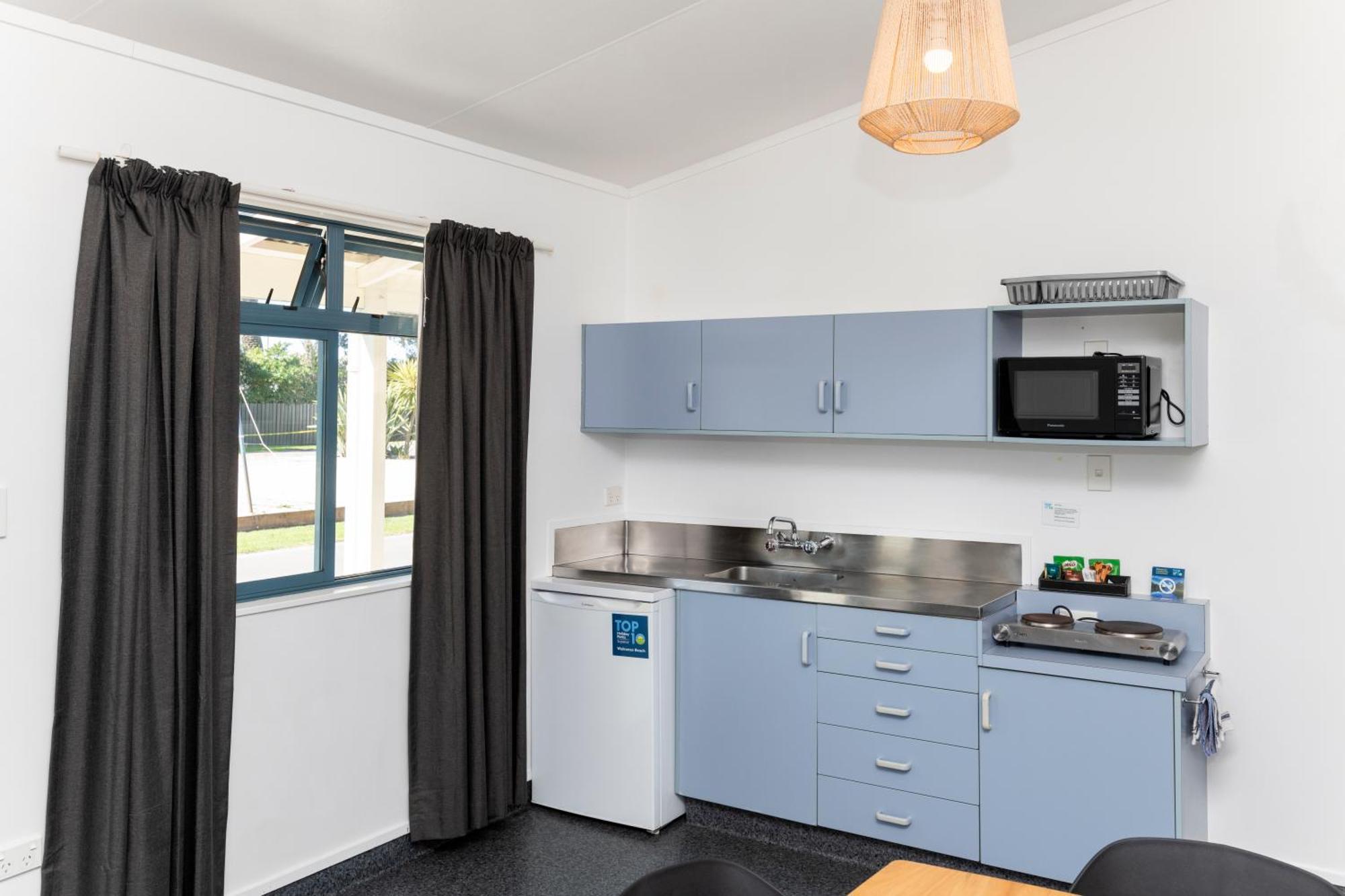 Waikanae Beach Top 10 Holiday Park ギズボーン エクステリア 写真
