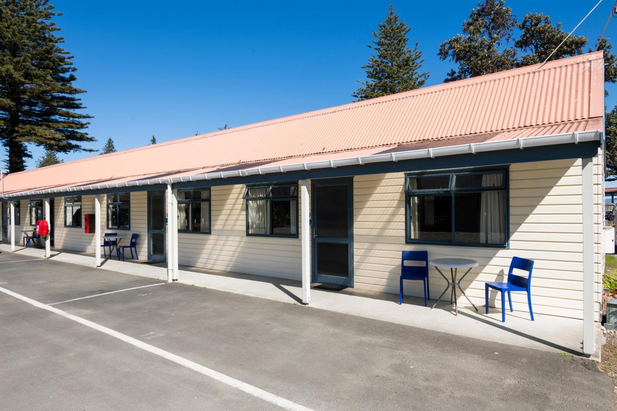 Waikanae Beach Top 10 Holiday Park ギズボーン エクステリア 写真