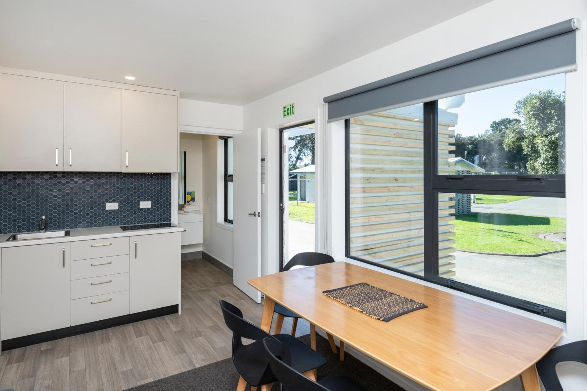 Waikanae Beach Top 10 Holiday Park ギズボーン エクステリア 写真