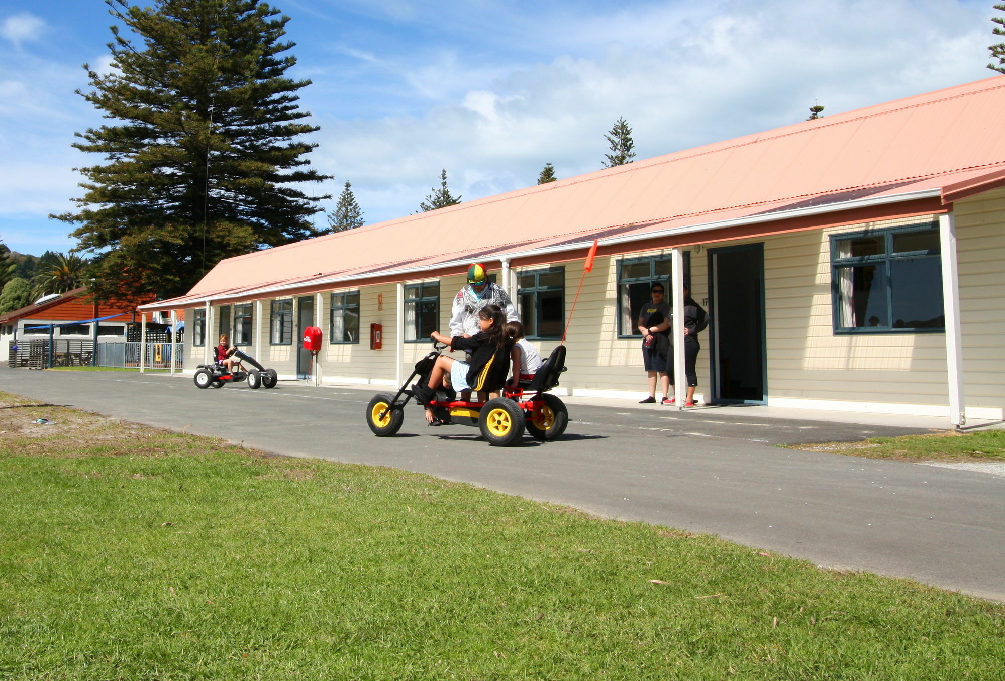 Waikanae Beach Top 10 Holiday Park ギズボーン エクステリア 写真